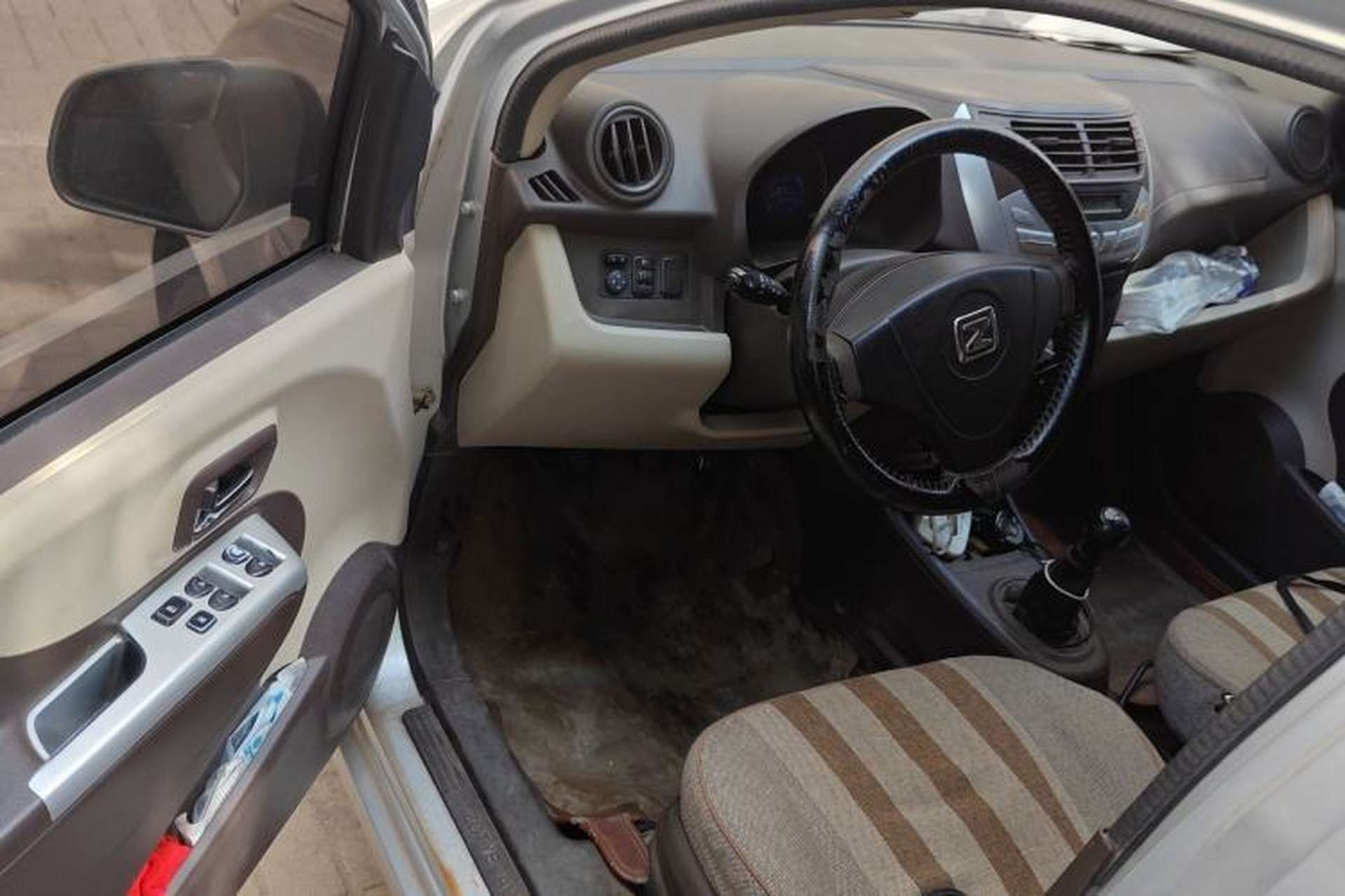 Used Zotye Z100 2013 1.0L Comfort Model Driver Seat