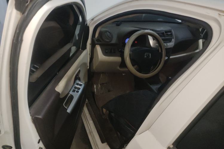 Used Zotye Z100 2013 1.0L Comfort Model Driver Seat