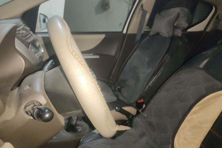 Used Zotye Z100 2013 1.0L Comfort Model Left Front Seat