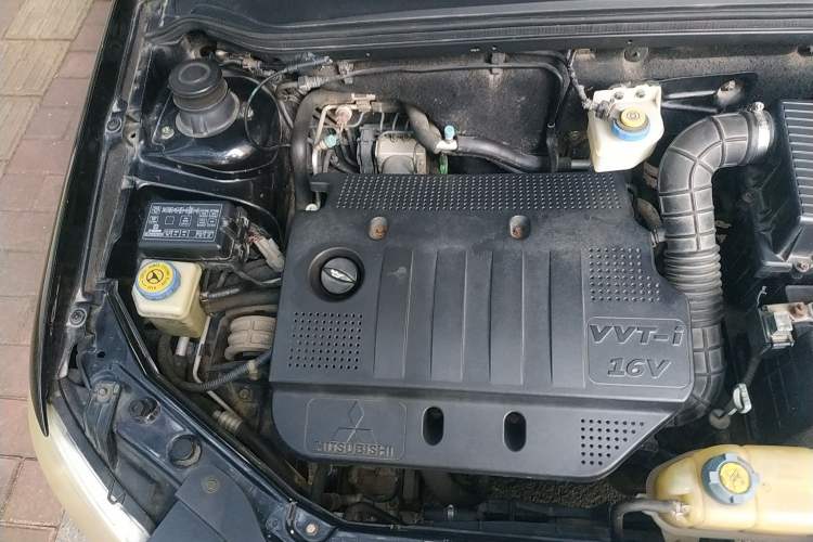 Used Zotye Z200HB 2011 1.5L Automatic Luxury Edition Engine Bay Right