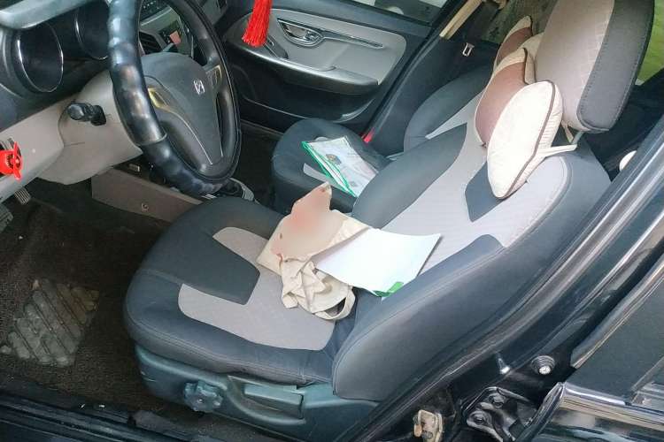 Used Zotye Z200HB 2011 1.5L Automatic Luxury Edition Left Front Seat