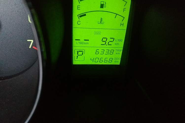 Used Zotye Z200HB 2011 1.5L Automatic Luxury Edition Odometer Close Up
