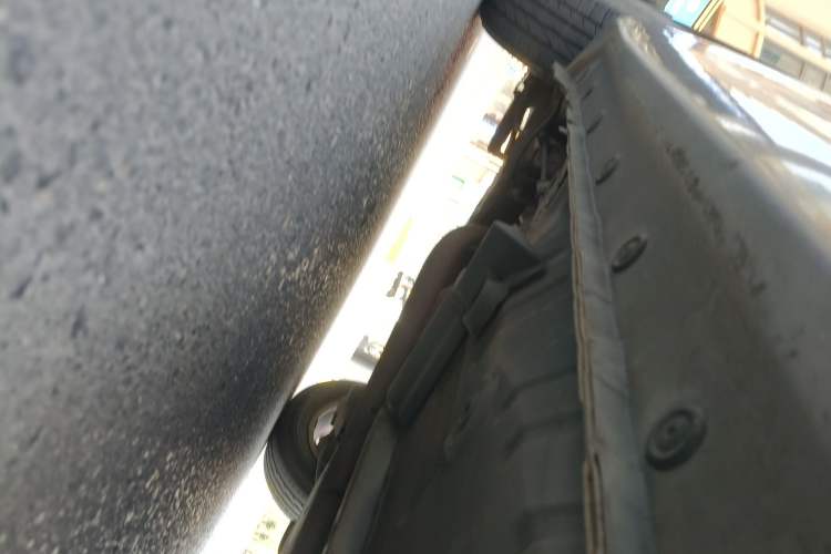 Used Zotye Z300 2012 1.5L Manual Comfort Edition Chassis Rear Right