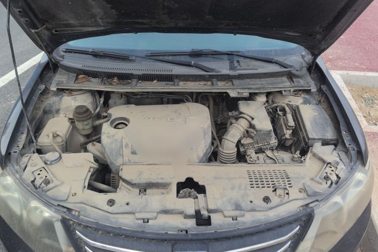 Used Zotye Z300 2012 1.5L Manual Elite Edition Engine Bay