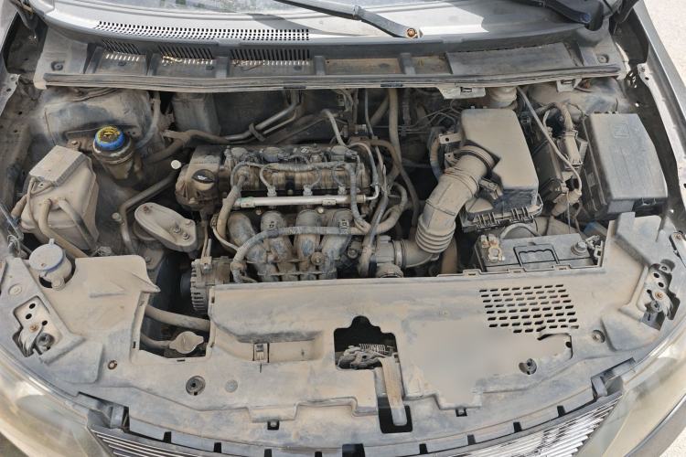 Used Zotye Z300 2012 1.5L Manual Elite Edition Engine Bay