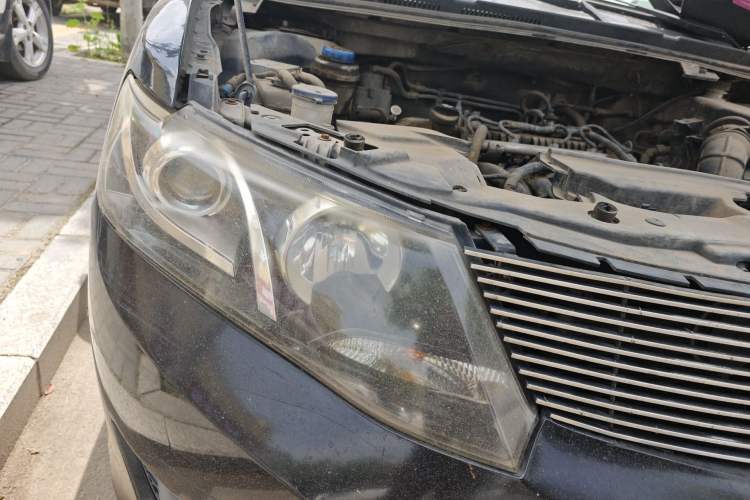 Used Zotye Z300 2012 1.5L Manual Elite Edition Right Front Headlight