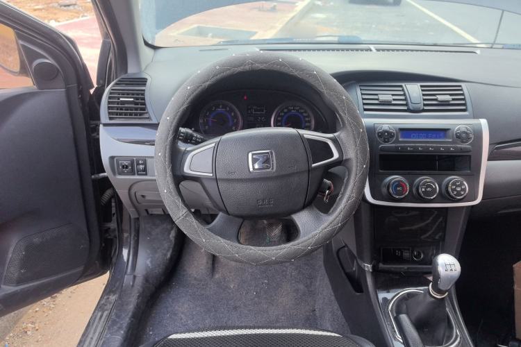 Used Zotye Z300 2012 1.5L Manual Elite Edition Steering Wheel