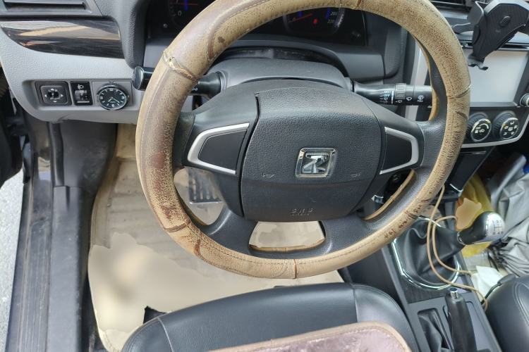 Used Zotye Z300 2012 1.5L Manual Comfort Edition Steering Wheel