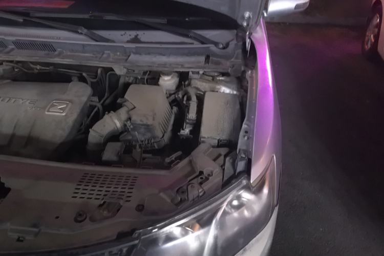 Used Zotye Z300 2012 1.5L Manual Elite Edition Engine Bay Left