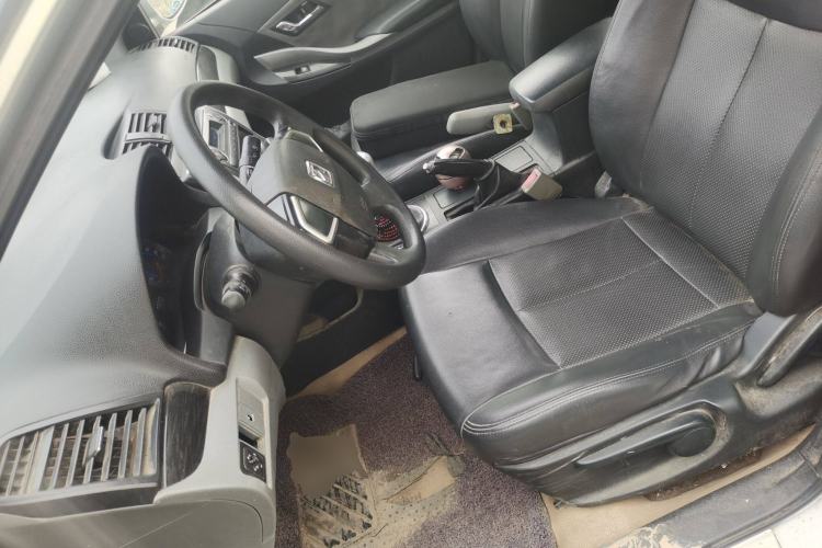 Used Zotye Z300 2012 1.5L Manual Comfort Edition Left Front Seat