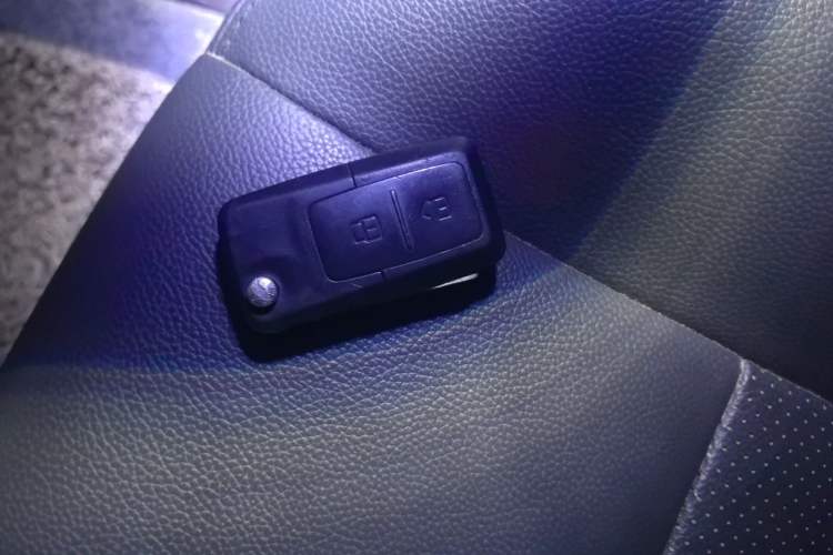 Used Zotye Z300 2012 1.5L Manual Elite Edition Vehicle Key