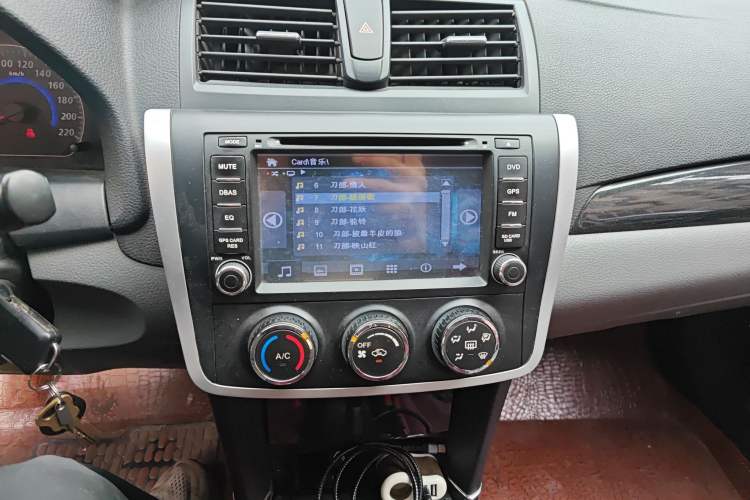 Used Zotye Z300 2012 1.5L Manual Comfort Edition Audio And AC Panel