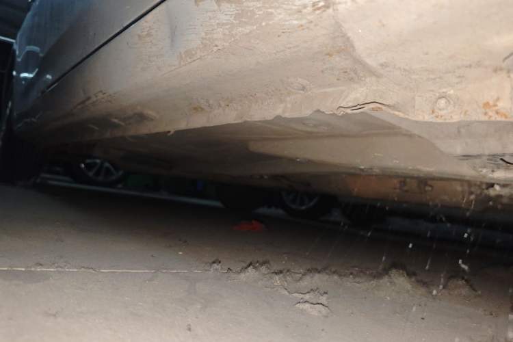 Used Zotye Z300 2012 1.5L Manual Comfort Edition Chassis Front Right