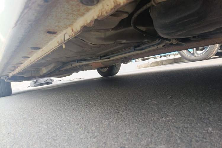 Used Zotye Z300 2012 1.5L Manual Elite Edition Chassis Rear Left
