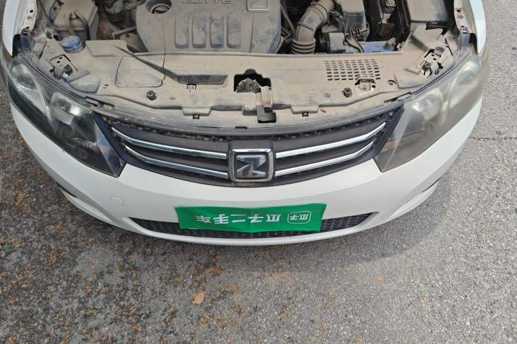 Used Zotye Z300 2012 1.5L Manual Elite Edition Engine Bay