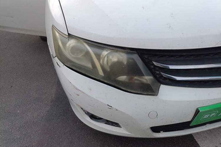 Used Zotye Z300 2012 1.5L Manual Elite Edition Right Front Headlight