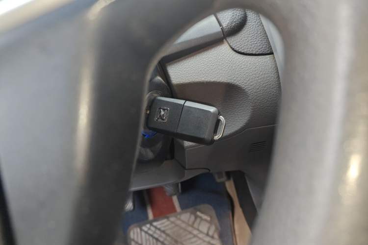 Used Zotye Z300 2012 1.5L Manual Elite Edition Vehicle Key