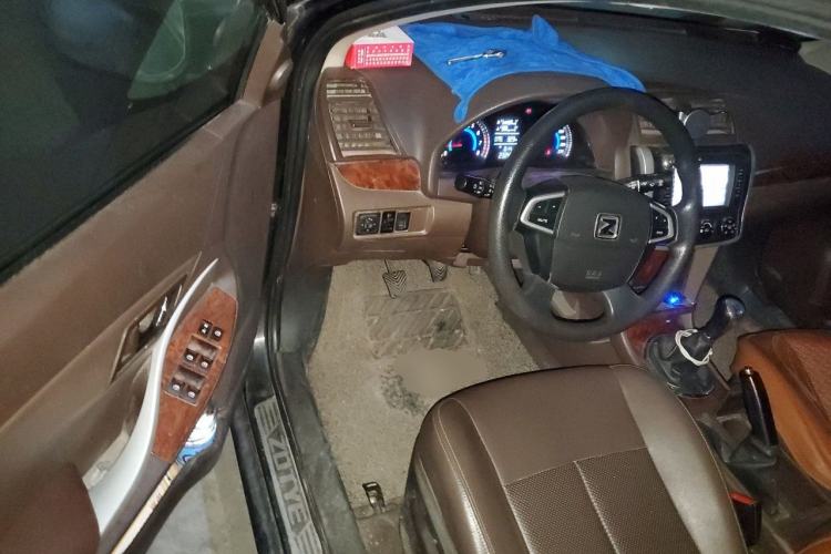 Used Zotye Z300 2013 1.5L Manual Luxury Model Driver Seat