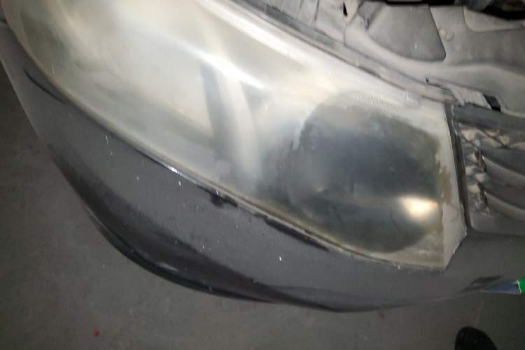 Used Zotye Z300 2013 1.5L Manual Luxury Model Right Front Headlight