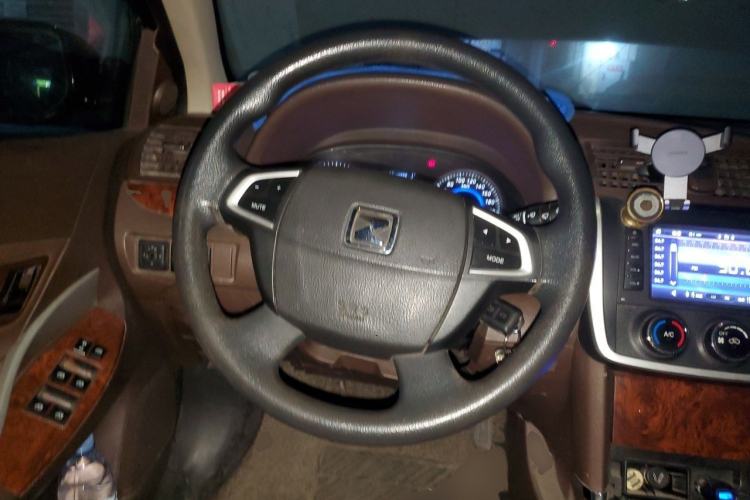 Used Zotye Z300 2013 1.5L Manual Luxury Model Steering Wheel