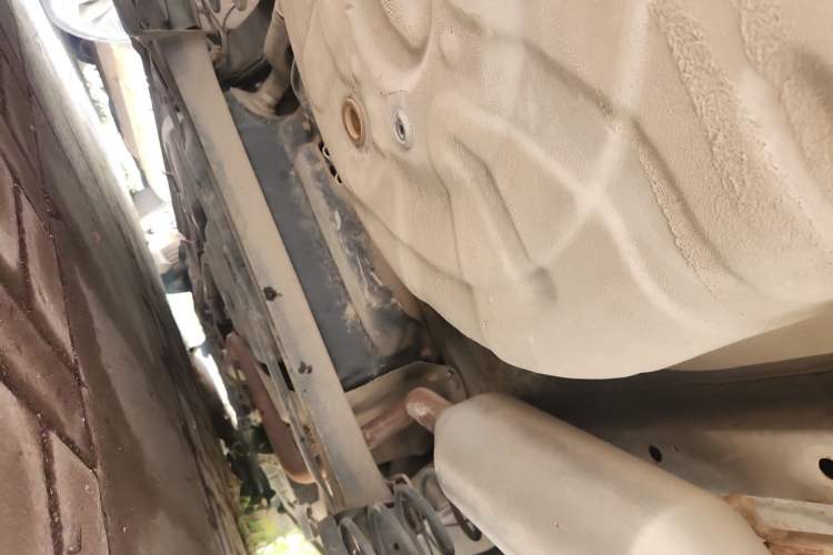Used Zotye Z300 2013 1.6L Automatic Elite Model Chassis Rear