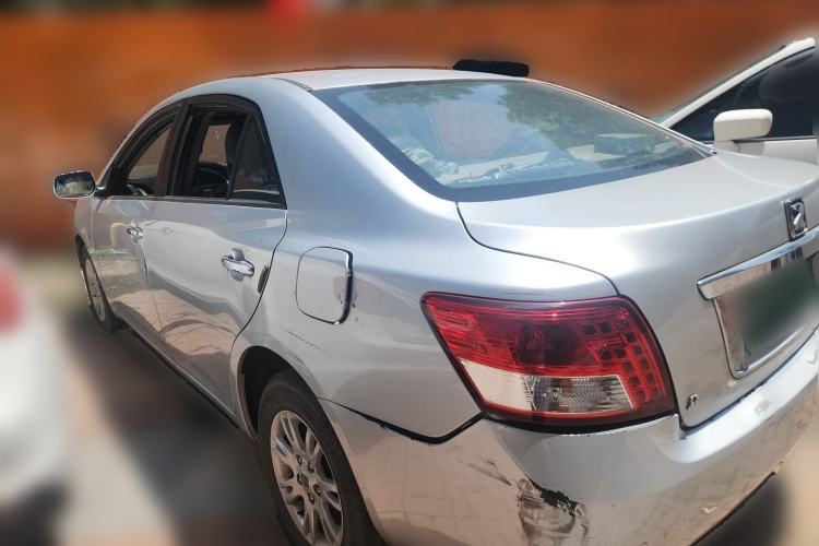 Used Zotye Z300 2013 1.6L Automatic Elite Model Rear Left 45 Deg