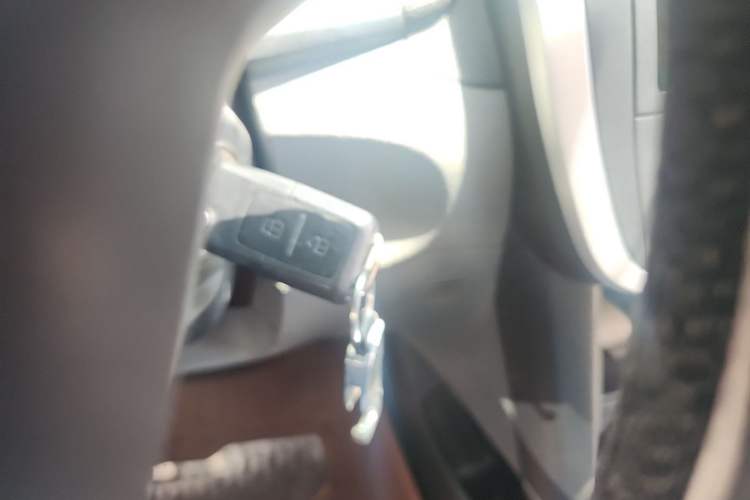 Used Zotye Z300 2013 1.6L Automatic Elite Model Vehicle Key