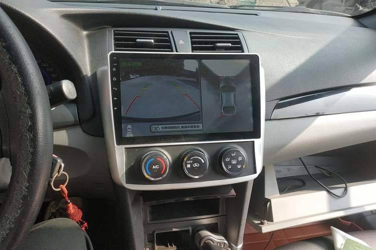 Used Zotye Z300 2014 New Vision 1.5L Manual Luxury Model Audio And AC Panel
