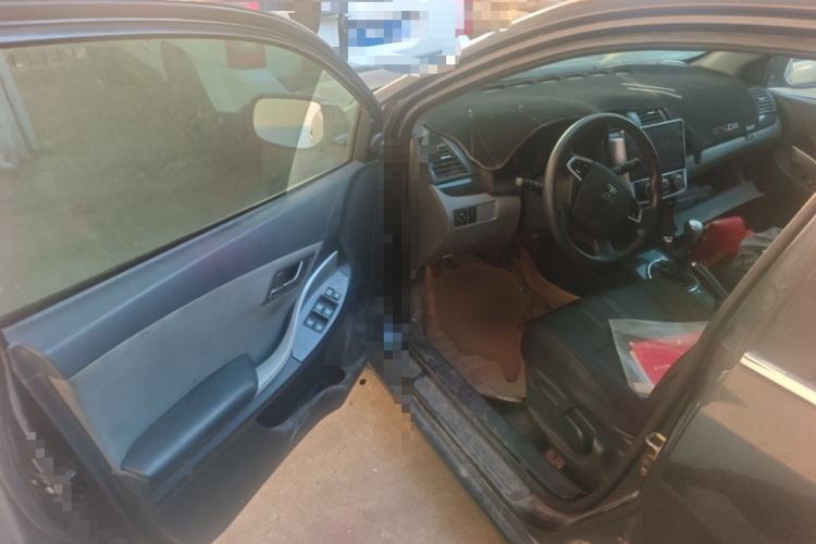 Used Zotye Z300 2014 1.5L Value Edition Manual Elite Model Driver Seat