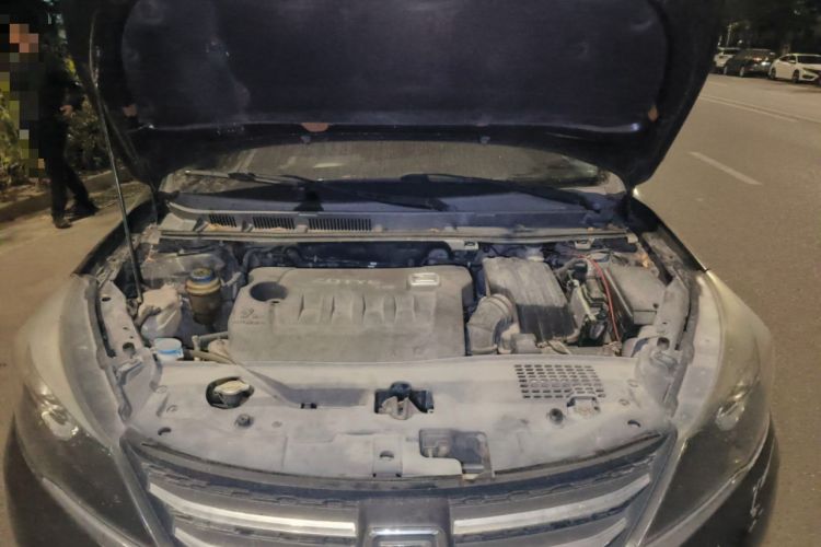 Used Zotye Z300 2014 New Vision 1.5L Manual Luxury Model Engine Bay
