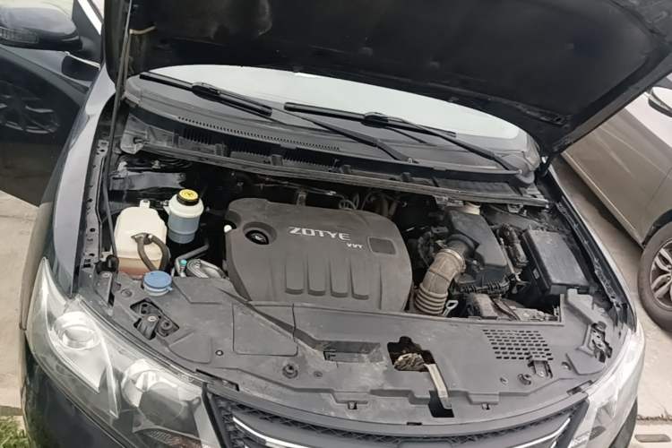 Used Zotye Z300 2014 1.6L Drive-Value Edition Automatic Elite Model Engine Bay