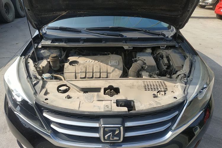 Used Zotye Z300 2014 New Vision 1.5L Manual Luxury Model Engine Bay