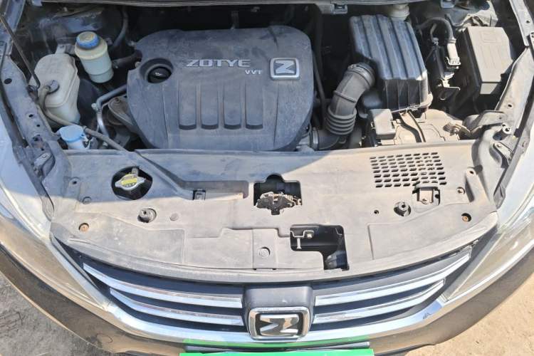 Used Zotye Z300 2014 New Vision 1.5L Manual Luxury Model Engine Bay