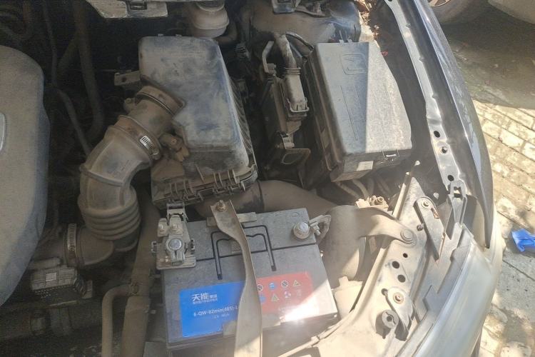 Used Zotye Z300 2014 1.5L Value Edition Manual Elite Model Engine Bay Left