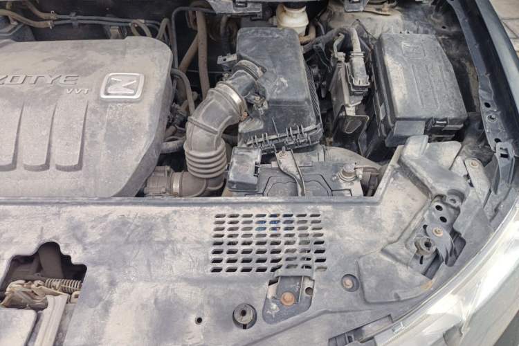 Used Zotye Z300 2014 1.5L Value Edition Manual Elite Model Engine Bay Left