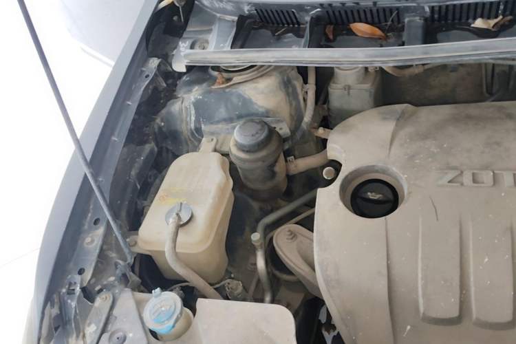 Used Zotye Z300 2014 1.5L Value Edition Manual Elite Model Engine Bay Right