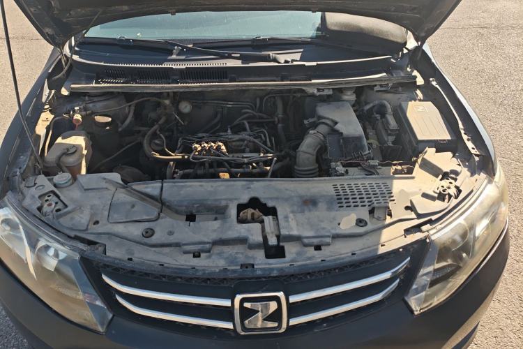 Used Zotye Z300 2014 1.5L Value Edition Manual Elite Model Engine Bay