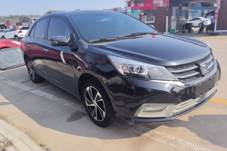 Used Zotye Z300 2014 New Vision 1.5L Manual Luxury Model Exterior 2