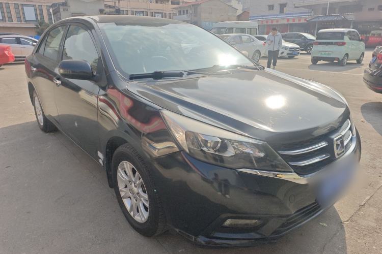 Used Zotye Z300 2014 1.5L Value Edition Manual Comfort Model Front Right 45 Deg