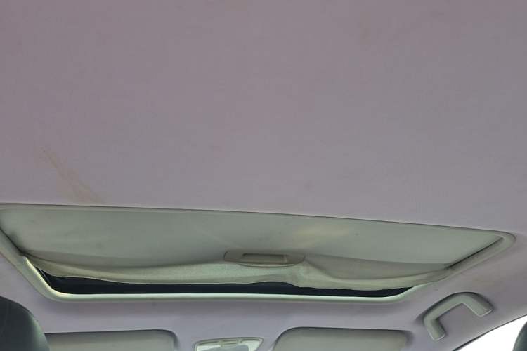 Used Zotye Z300 2014 New Vision 1.5L Manual Luxury Model Headliner