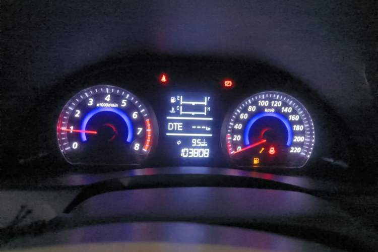 Used Zotye Z300 2014 New Vision 1.5L Manual Luxury Model Instrument Cluster