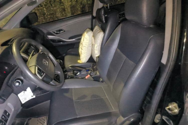 Used Zotye Z300 2014 New Vision 1.5L Manual Luxury Model Left Front Seat