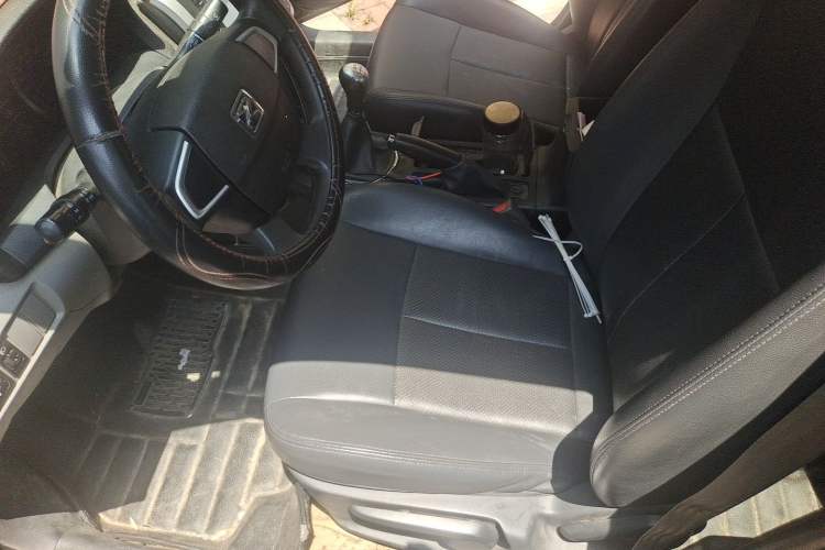 Used Zotye Z300 2014 1.5L Value Edition Manual Elite Model Left Front Seat