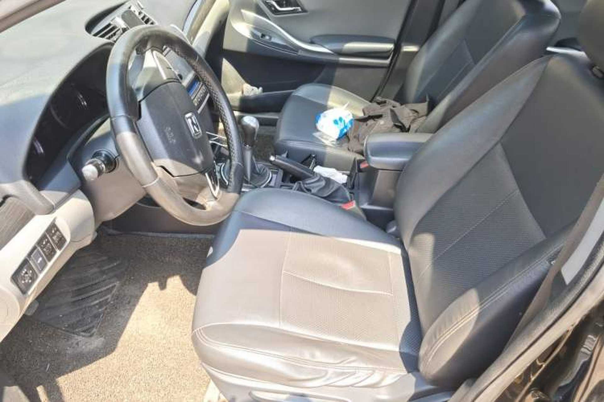Used Zotye Z300 2014 New Vision 1.5L Manual Luxury Model Left Front Seat