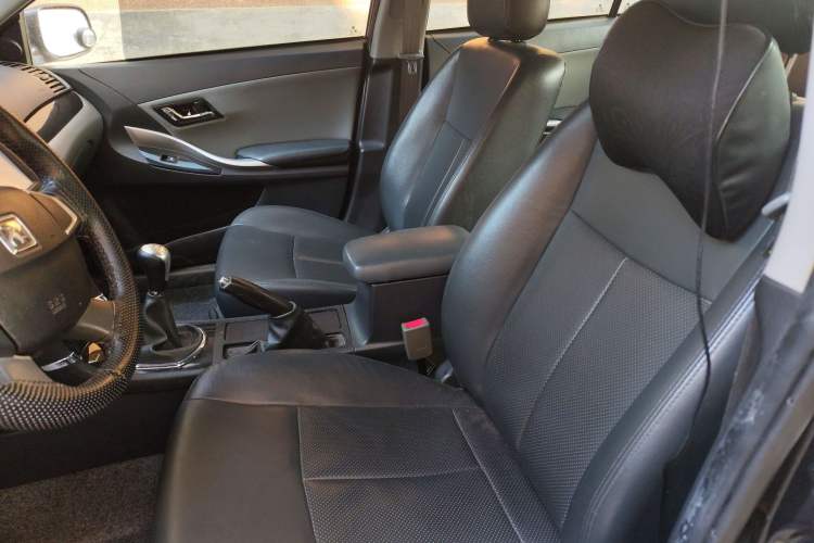 Used Zotye Z300 2014 1.5L Value Edition Manual Elite Model Left Front Seat