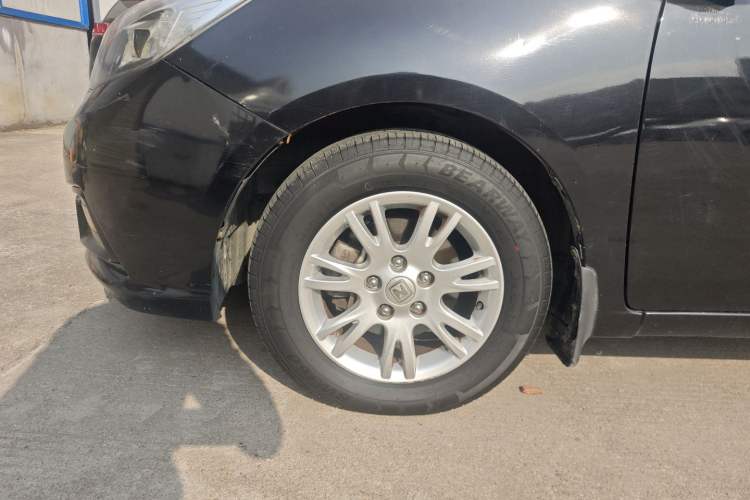 Used Zotye Z300 2014 1.5L Value Edition Manual Comfort Model Left Front Wheel Hub