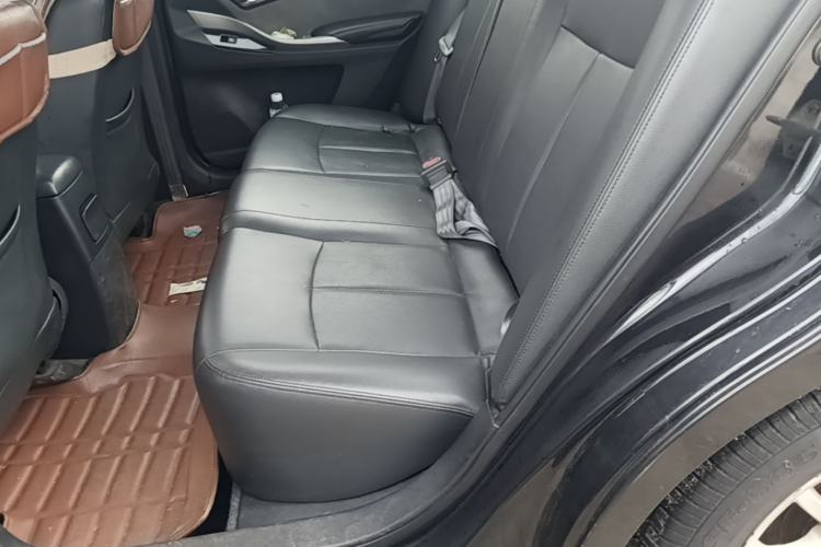 Used Zotye Z300 2014 1.6L Drive-Value Edition Automatic Elite Model Left Rear Seat