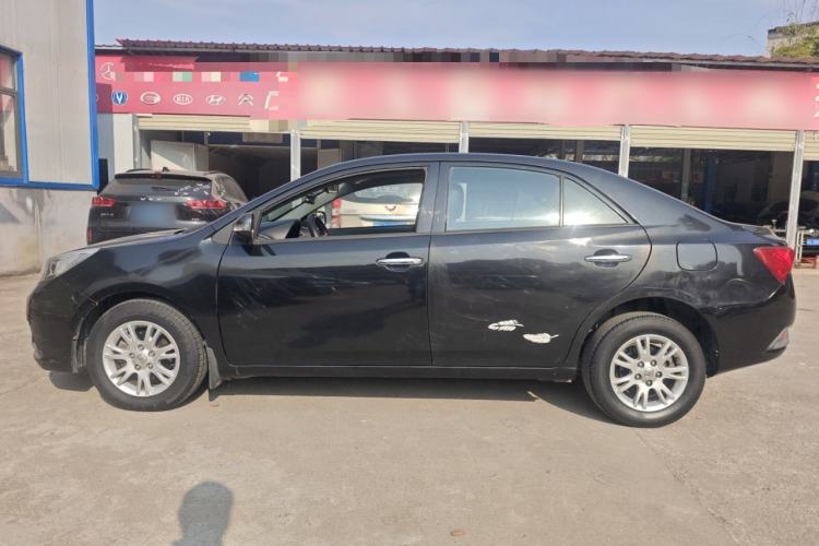 Used Zotye Z300 2014 1.5L Value Edition Manual Comfort Model Left Side