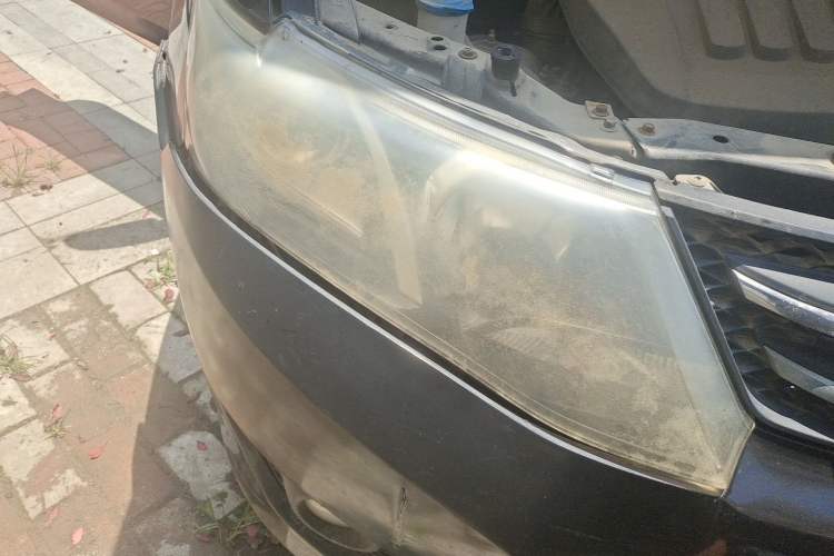 Used Zotye Z300 2014 1.5L Value Edition Manual Elite Model Right Front Headlight