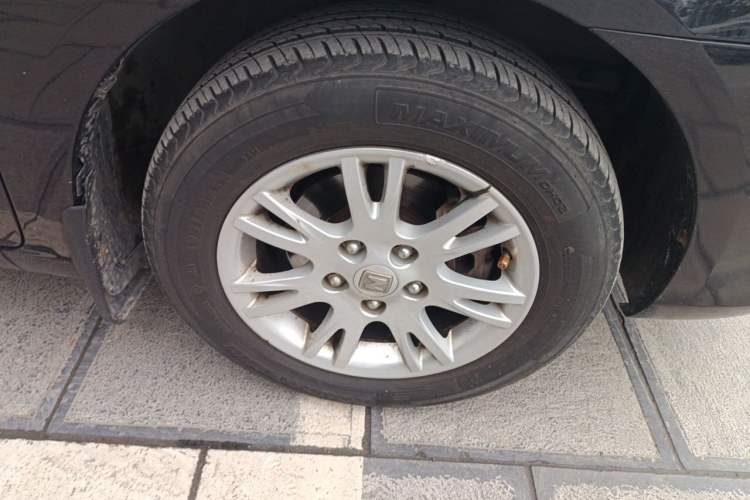 Used Zotye Z300 2014 1.5L Value Edition Manual Elite Model Right Front Wheel Hub